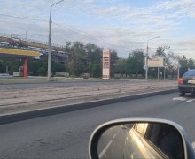 Всё под контролем», но бензин приходится искать: что происходит на заправках Мариуполя